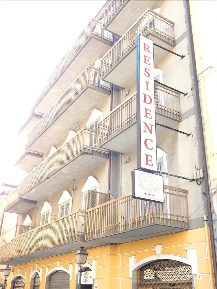 Residence Europa Unita Alassio Bagian luar foto