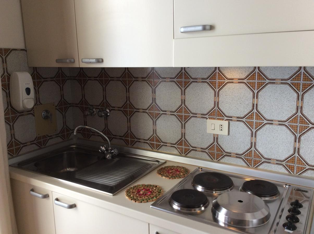Residence Europa Unita Alassio Bagian luar foto